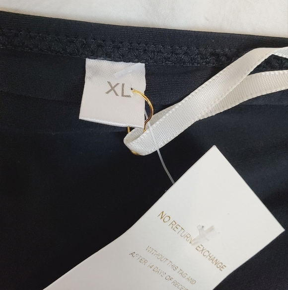 Miss Circle Black Bikini Bottom - Picture 5 of 7